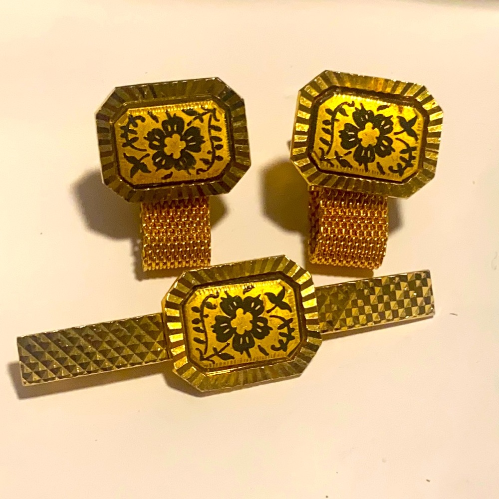 Vintage cufflink/ tie clip 3pc set